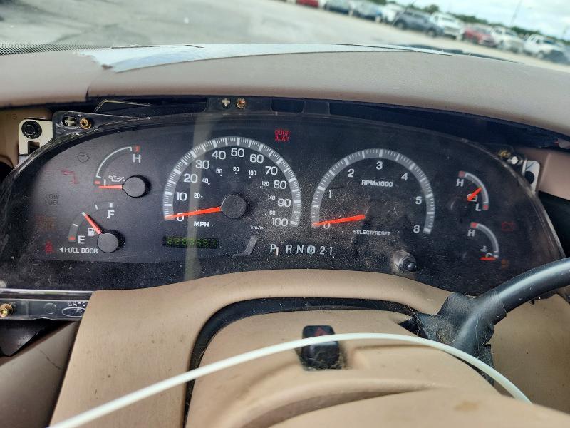 Продажа на аукционе авто 1999 Ford Expedition, vin: 1FMRU176XXLB64274, номер лота: 54250766