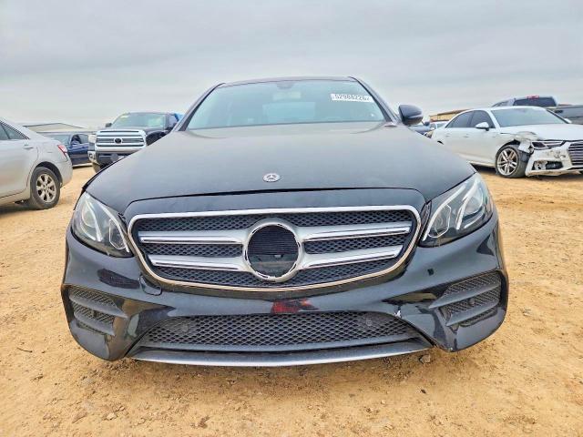 52988226 :رقم المزاد ، WDDZF4JB0JA374140 vin ، 2018 Mercedes-benz E مزاد بيع