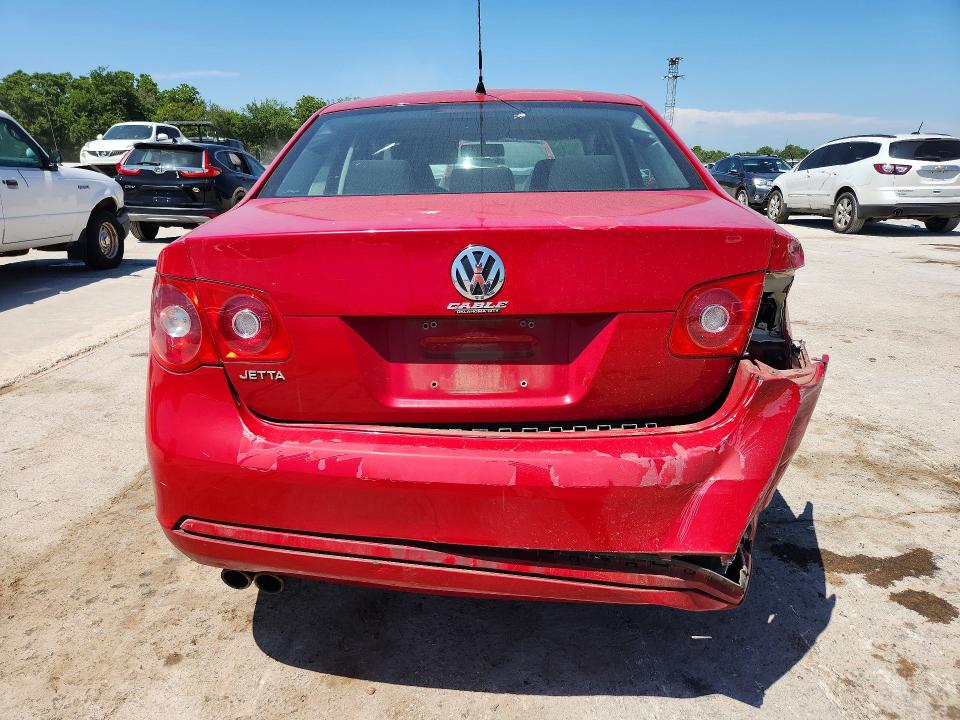 53126796 :رقم المزاد ، 3VWGF81K97M124333 vin ، 2007 Volkswagen Jetta مزاد بيع