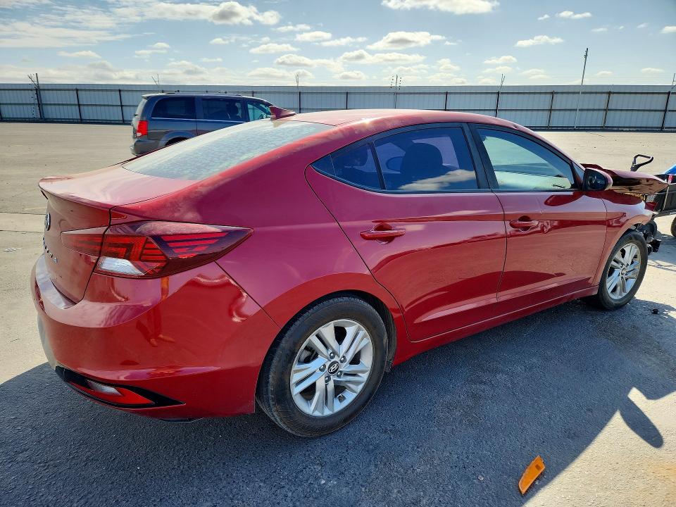 2019 Hyundai Elantra მანქანა იყიდება აუქციონზე, vin: KMHD84LF4KU739817, აუქციონის ნომერი: 55187356