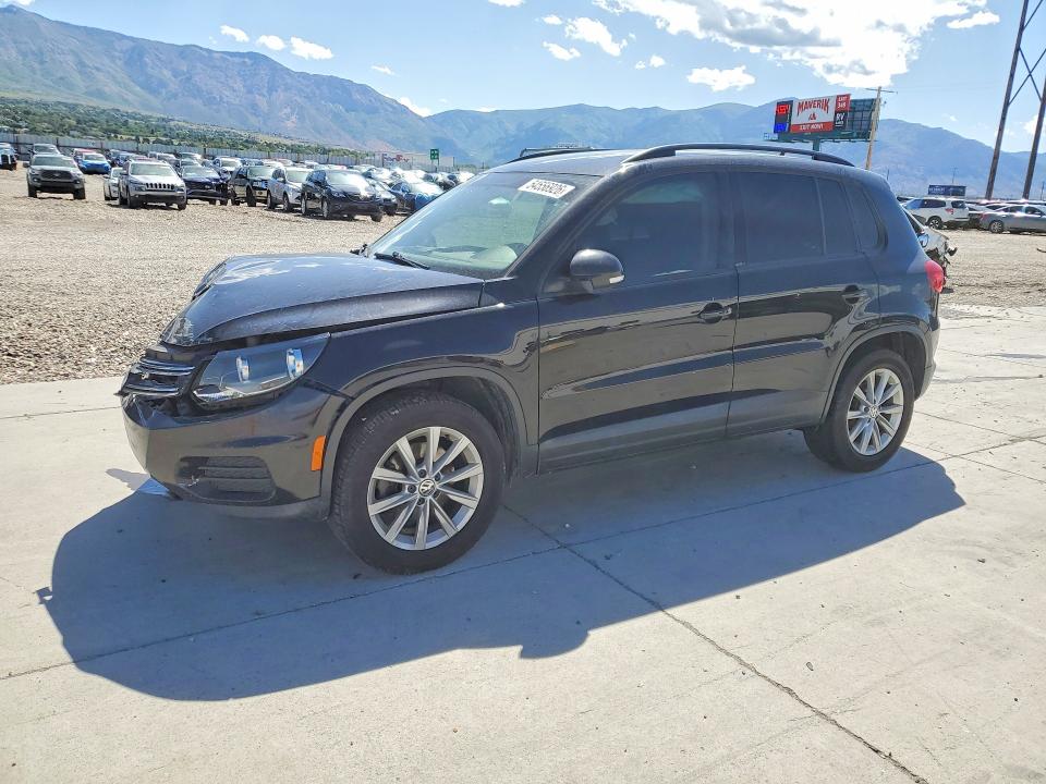 54556926 :رقم المزاد ، WVGAV7AX5HK042055 vin ، 2017 Volkswagen Tiguan مزاد بيع