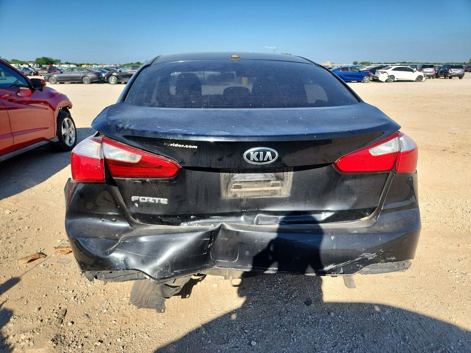 Продажа на аукционе авто 2016 Kia Forte, vin: KNAFK4A65G5606483, номер лота: 52935716