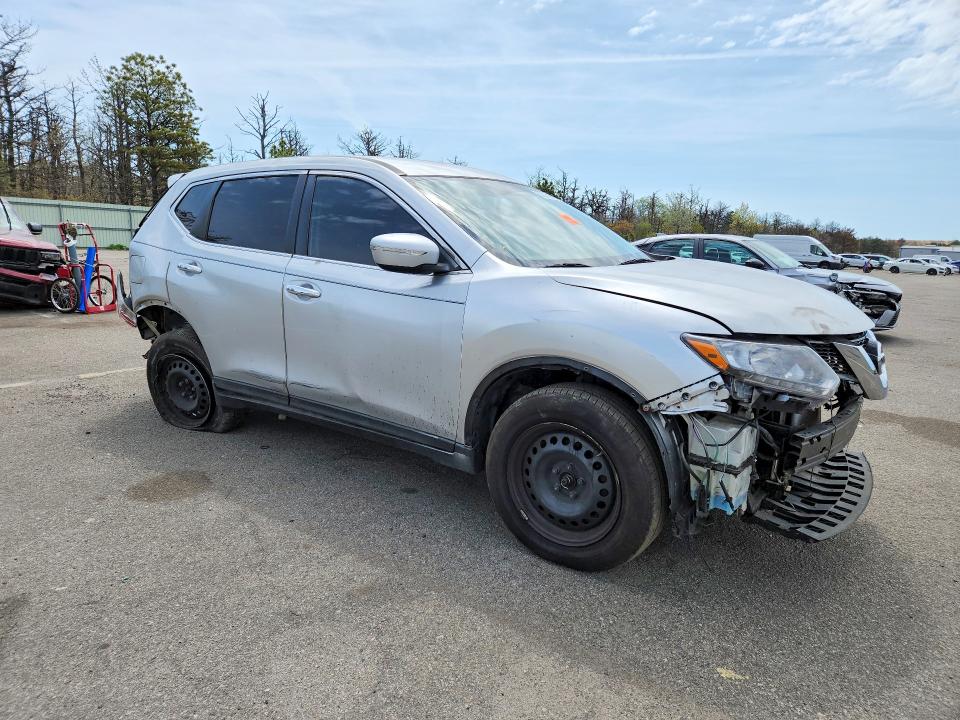 53234046 :رقم المزاد ، KNMAT2MV4FP521879 vin ، 2015 Nissan Rogue مزاد بيع
