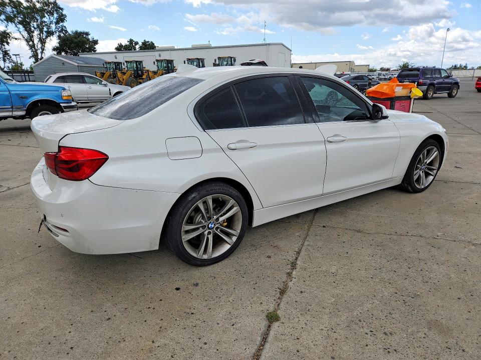 Продаж на аукціоні авто 2016 Bmw 328, vin: WBA8E9C58GK647063, номер лоту: 54907926