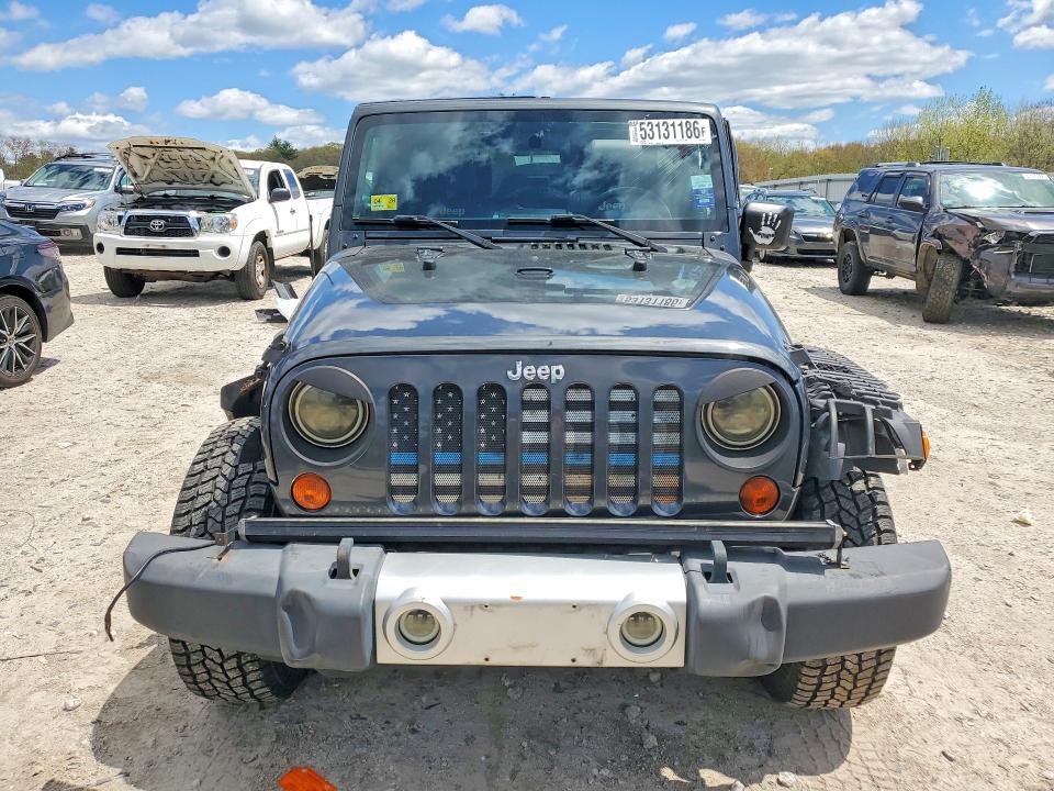 53131186 :رقم المزاد ، 1J4BA5H18AL156331 vin ، 2010 Jeep Wrangler Unlimited مزاد بيع