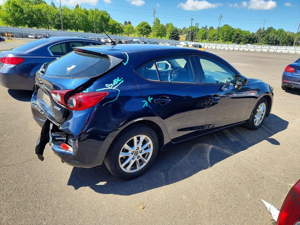 2017 Mazda 3 მანქანა იყიდება აუქციონზე, vin: JM1BN1K78H1122234, აუქციონის ნომერი: 53742516