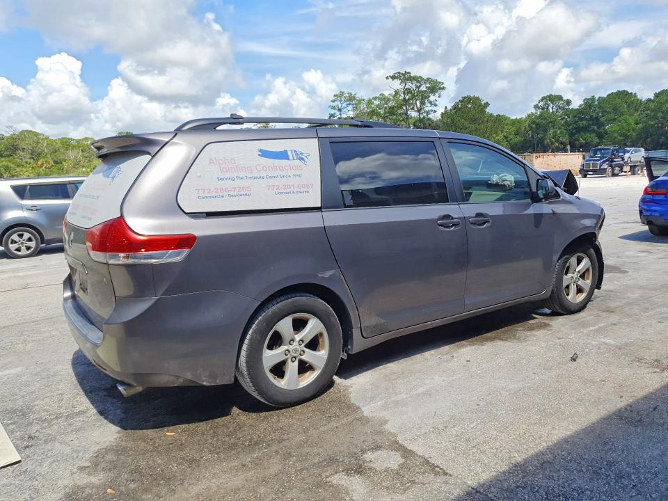 Продажа на аукционе авто 2011 Toyota Sienna, vin: 5TDKK3DC5BS162571, номер лота: 54726936