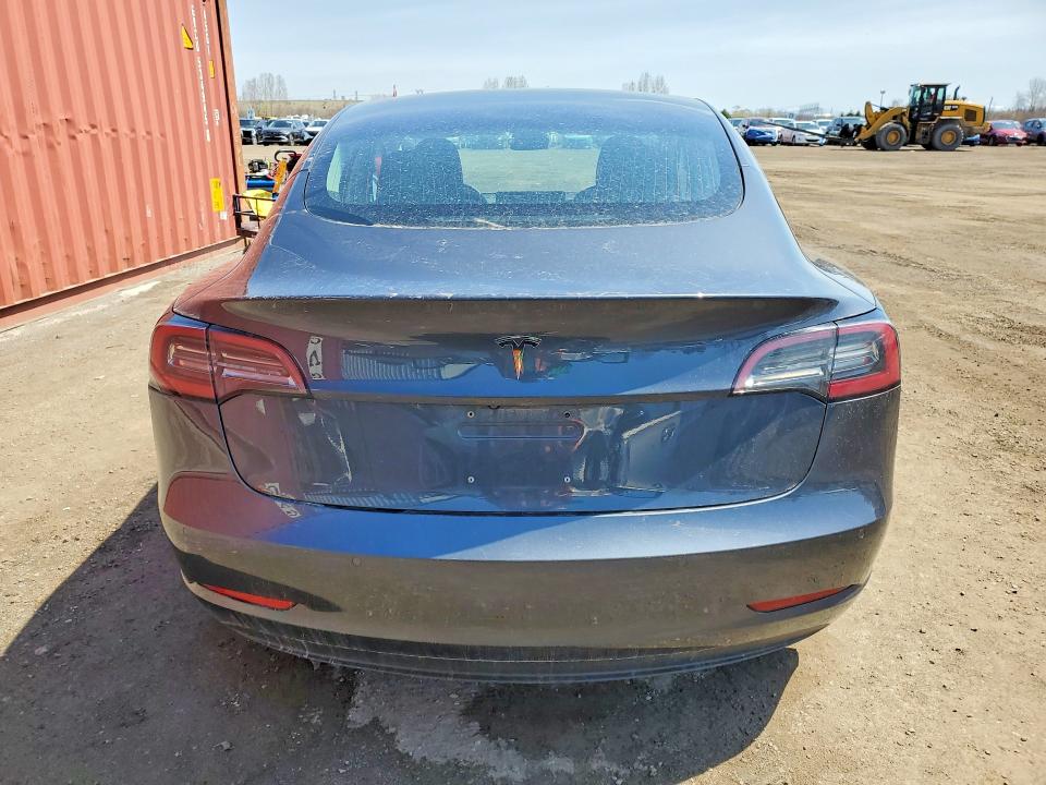 50438916 :رقم المزاد ، 5YJ3E1EA6JF025770 vin ، 2018 Tesla Model 3 مزاد بيع
