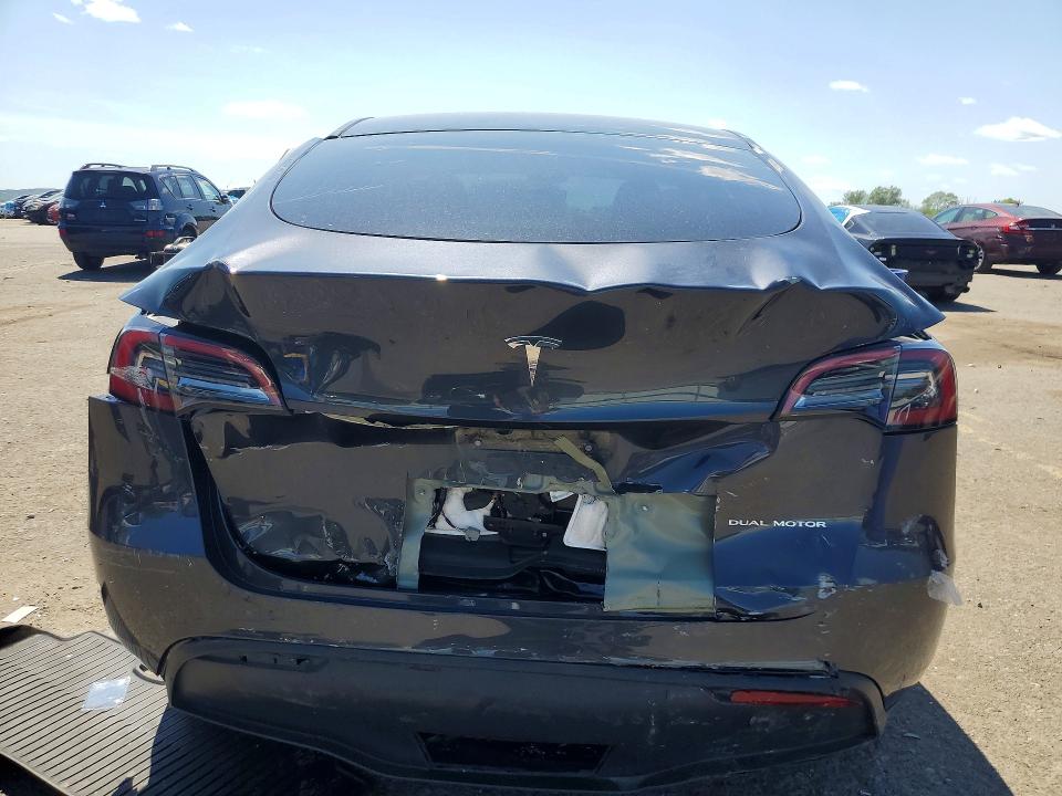 2024 Tesla Model Y მანქანა იყიდება აუქციონზე, vin: 7SAYGDEE2RA330019, აუქციონის ნომერი: 55594796
