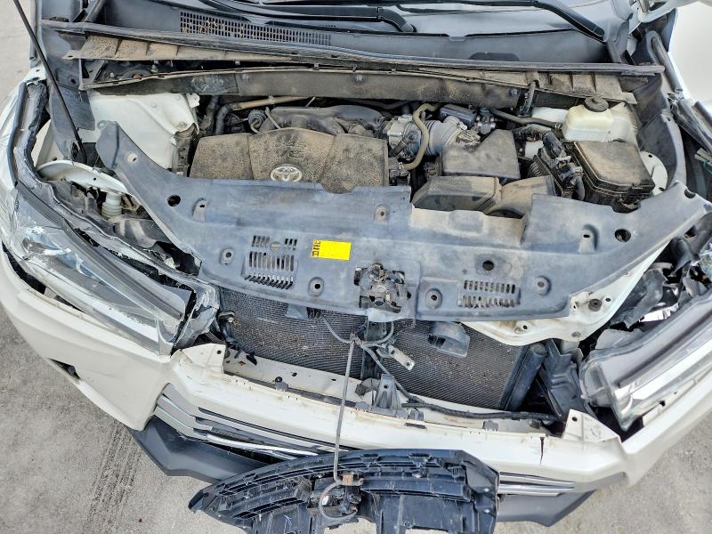 Продажа на аукционе авто 2017 Toyota Highlander, vin: 5TDYZRFH8HS200451, номер лота: 54992626