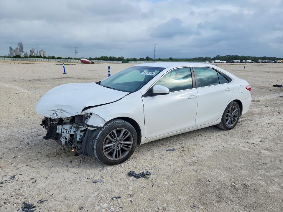 2016 Toyota Camry მანქანა იყიდება აუქციონზე, vin: 4T1BF1FKXGU257381, აუქციონის ნომერი: 54013806