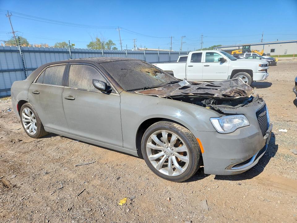 Продаж на аукціоні авто 2017 Chrysler 300, vin: 2C3CCAAG0HH668284, номер лоту: 52315846