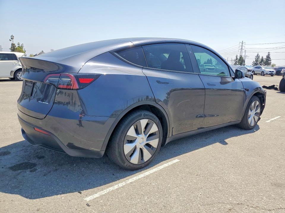Продажа на аукционе авто 2024 Tesla Model Y, vin: 7SAYGDEE5RA245997, номер лота: 53133456
