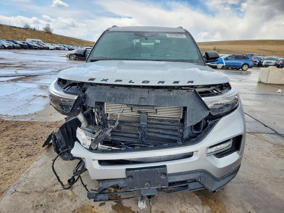 52258076 :رقم المزاد ، 1FM5K8GC3NGC01299 vin ، 2022 Ford Explorer مزاد بيع