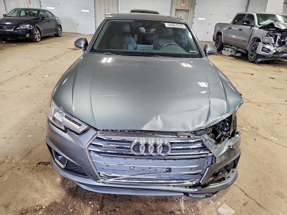 Продаж на аукціоні авто 2019 Audi A4, vin: WAUENAF47KN018523, номер лоту: 54687016