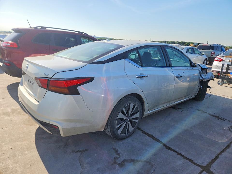53600056 :رقم المزاد ، 1N4BL4DV4NN373491 vin ، 2022 Nissan Altima مزاد بيع