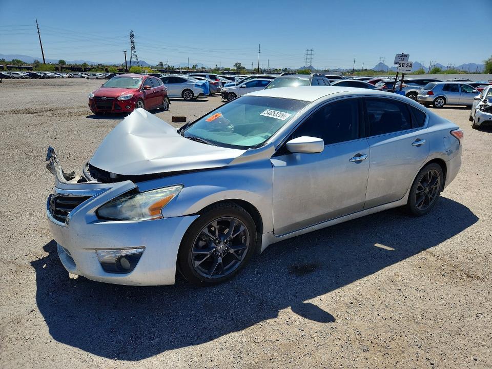 2015 Nissan Altima მანქანა იყიდება აუქციონზე, vin: 1N4AL3AP9FC105917, აუქციონის ნომერი: 54859286