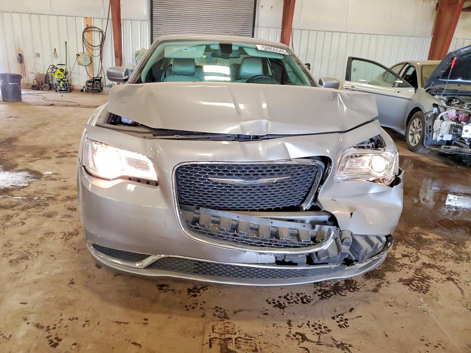 2017 Chrysler 300 მანქანა იყიდება აუქციონზე, vin: 2C3CCARGXHH571372, აუქციონის ნომერი: 52855546
