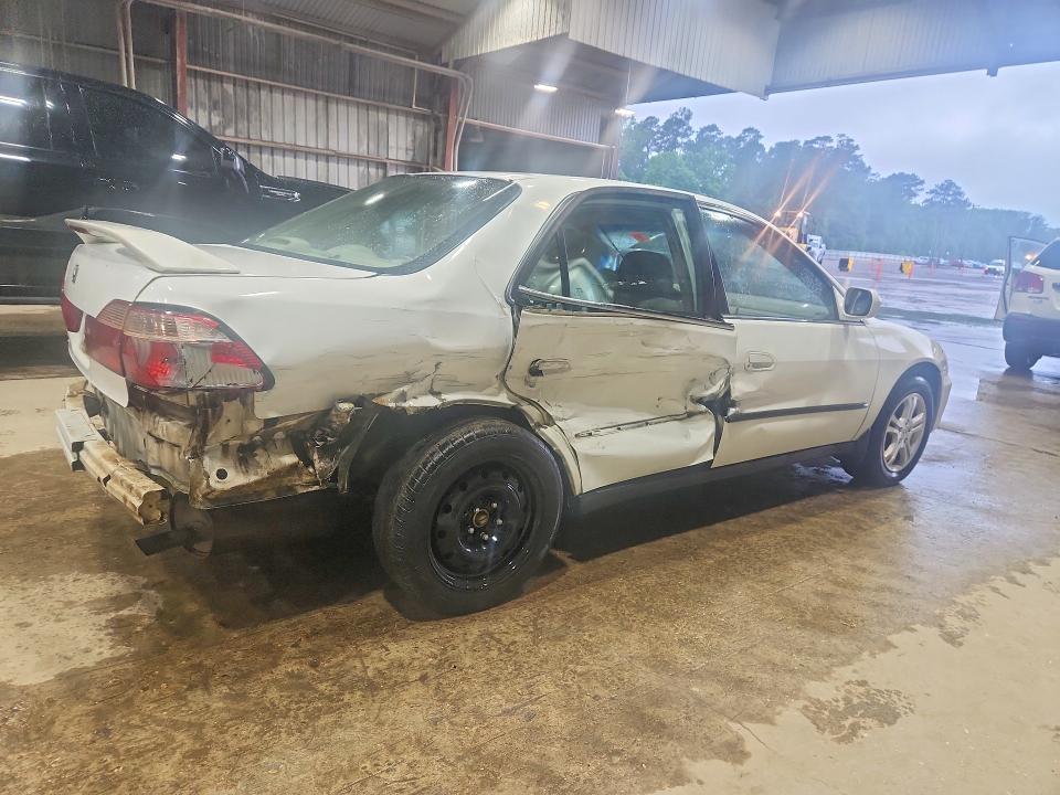 52479846 :رقم المزاد ، 1HGCG1647YA095477 vin ، 2000 Honda Accord مزاد بيع
