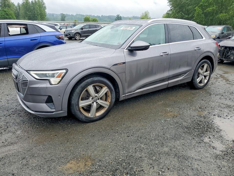 53088706 :رقم المزاد ، WA1VABGE2KB020767 vin ، 2019 Audi E-tron مزاد بيع