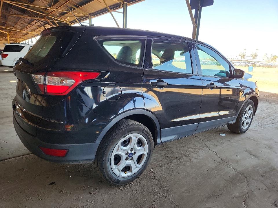 Продаж на аукціоні авто 2018 Ford Escape, vin: 1FMCU0F70JUB55014, номер лоту: 54436256