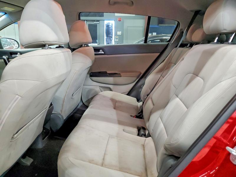 Продажа на аукционе авто 2017 Kia Sportage, vin: KNDPMCAC1H7157133, номер лота: 53018656