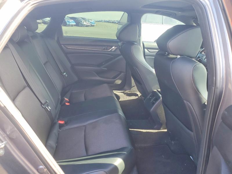 Продажа на аукционе авто 2018 Honda Accord, vin: 1HGCV2F33JA038217, номер лота: 52679466
