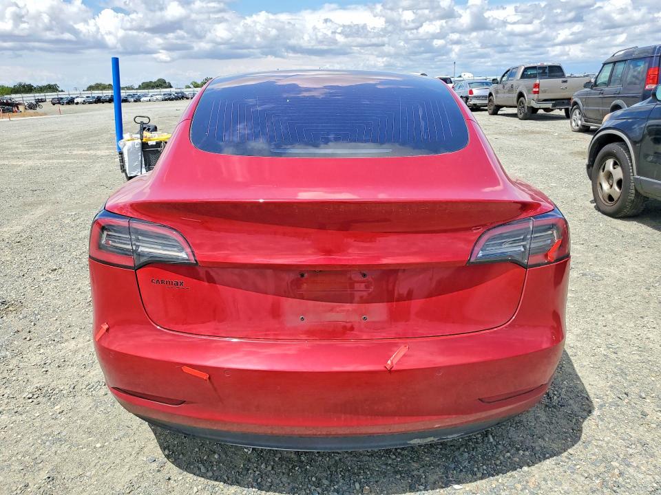 55024176 :رقم المزاد ، 5YJ3E1EA0JF008849 vin ، 2018 Tesla Model 3 مزاد بيع