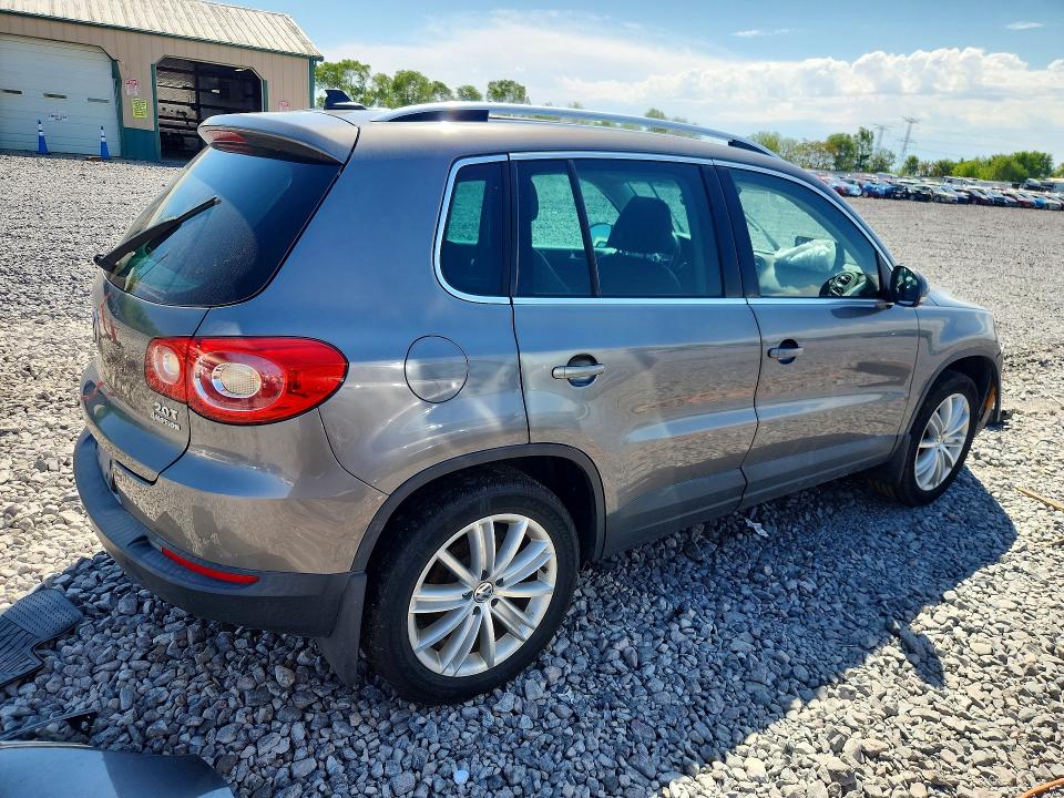 Aukcja sprzedaży 2011 Volkswagen Tiguan, vin: WVGBV7AX9BW530932, numer aukcji: 52003866