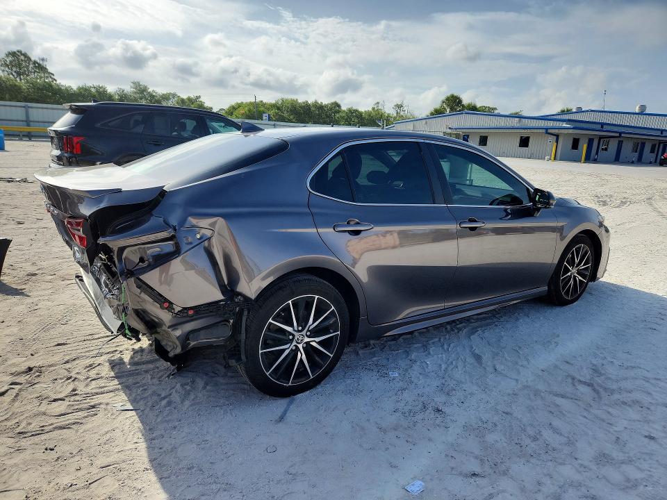 Продаж на аукціоні авто 2023 Toyota Camry, vin: 4T1G11AK0PU807974, номер лоту: 54971246