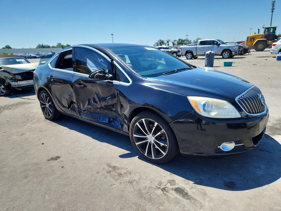 53597606 :رقم المزاد ، 1G4PR5SK8H4114232 vin ، 2017 Buick Verano مزاد بيع