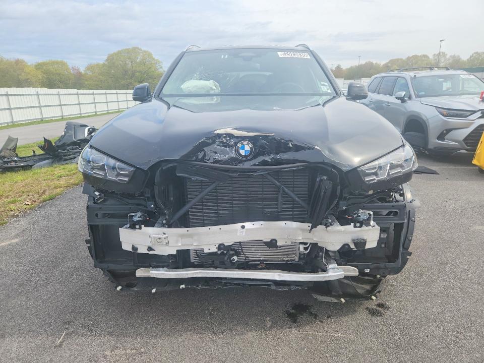 52923836 :رقم المزاد ، 5UX23EU08T9086096 vin ، 2026 Bmw X5 مزاد بيع