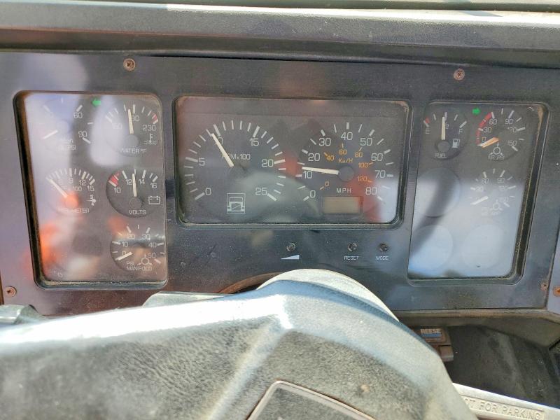 1994 Whitegmc Conventional მანქანა იყიდება აუქციონზე, vin: 4V1JLBDE0RR825415, აუქციონის ნომერი: 54996046