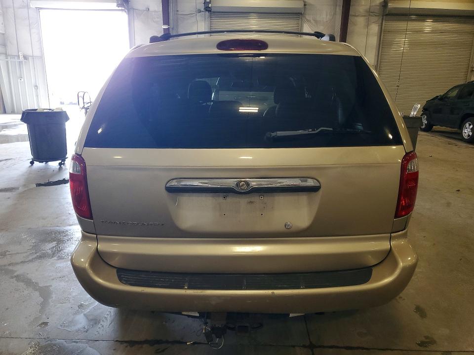 2006 Chrysler Town & Country მანქანა იყიდება აუქციონზე, vin: 1A4GP45R66B590074, აუქციონის ნომერი: 51704976