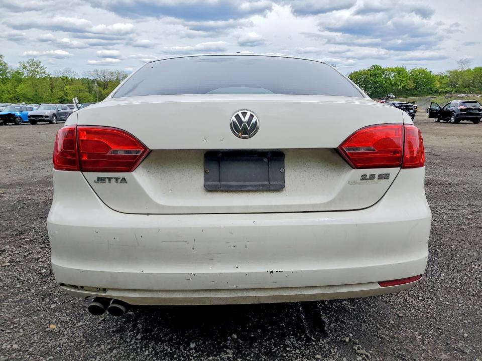 53250156 :رقم المزاد ، 3VWDP7AJ2DM214260 vin ، 2013 Volkswagen Jetta مزاد بيع