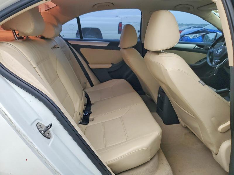 52546036 :رقم المزاد ، 3VW637AJ2DM229443 vin ، 2013 Volkswagen Jetta مزاد بيع