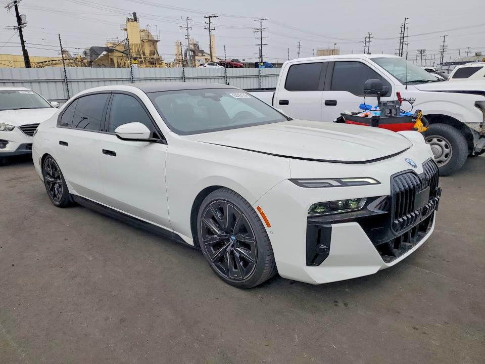 53293176 :رقم المزاد ، WBY43EJ07SCT36233 vin ، 2025 Bmw I7 مزاد بيع