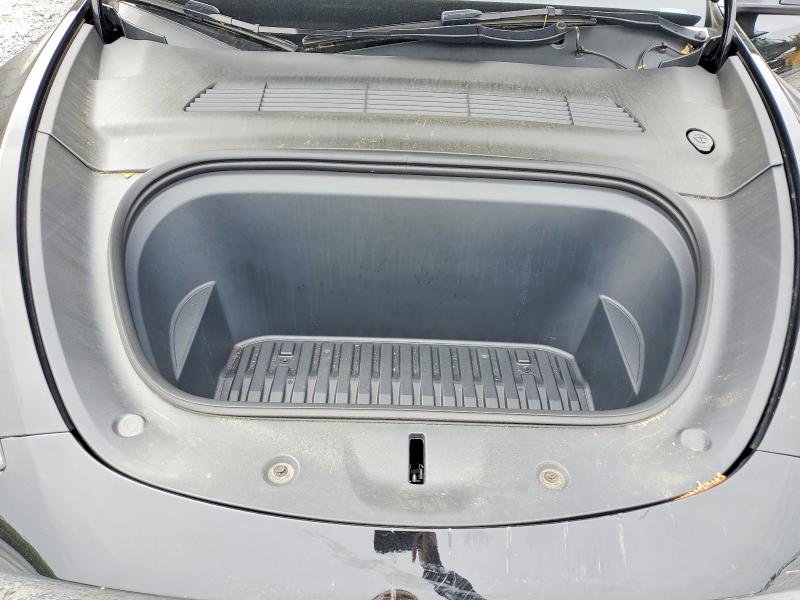 52196086 :رقم المزاد ، 7SAYGDEE8PF684028 vin ، 2023 Tesla Model Y مزاد بيع