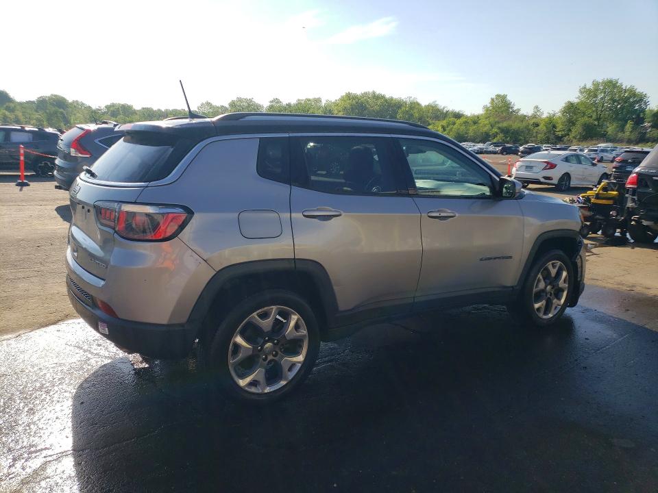 53279266 :رقم المزاد ، 3C4NJDCB0JT230469 vin ، 2018 Jeep Compass مزاد بيع