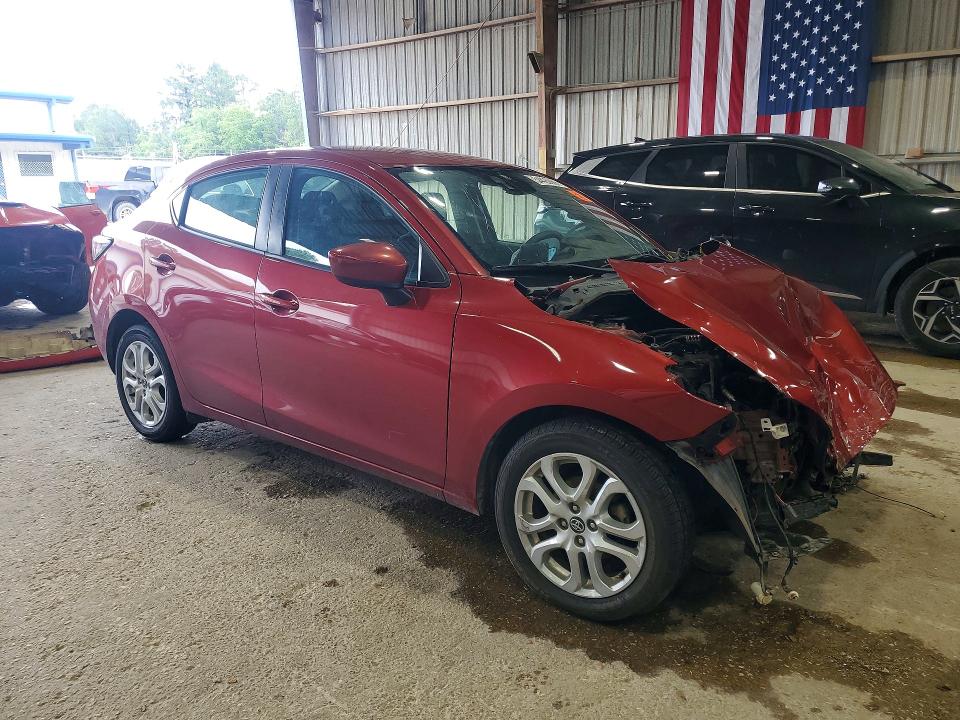 54426566 :رقم المزاد ، 3MYDLBYV1JY303902 vin ، 2018 Toyota Yaris Ia مزاد بيع