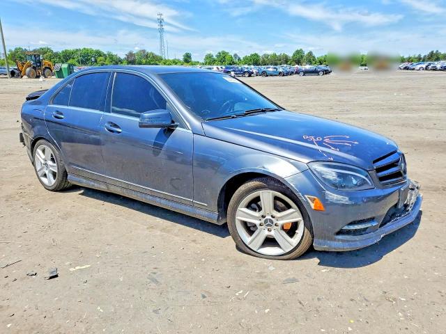 2011 Mercedes-benz C მანქანა იყიდება აუქციონზე, vin: WDDGF8BB5BR153214, აუქციონის ნომერი: 53556096