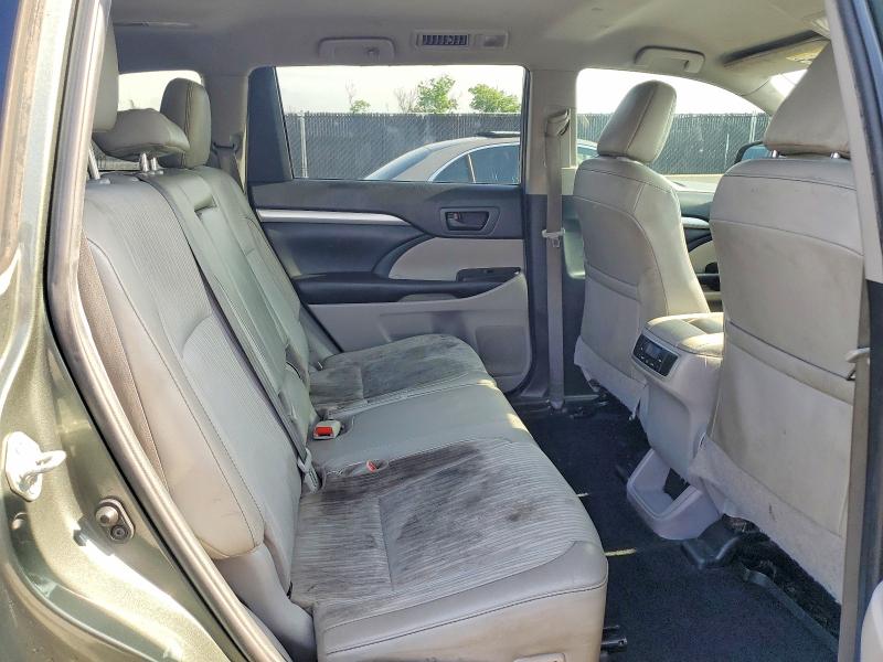 Продаж на аукціоні авто 2019 Toyota Highlander, vin: 5TDZZRFH1KS333290, номер лоту: 53132896