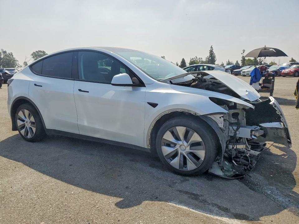 53247526 :رقم المزاد ، 7SAYGDEE4PA121362 vin ، 2023 Tesla Model Y مزاد بيع