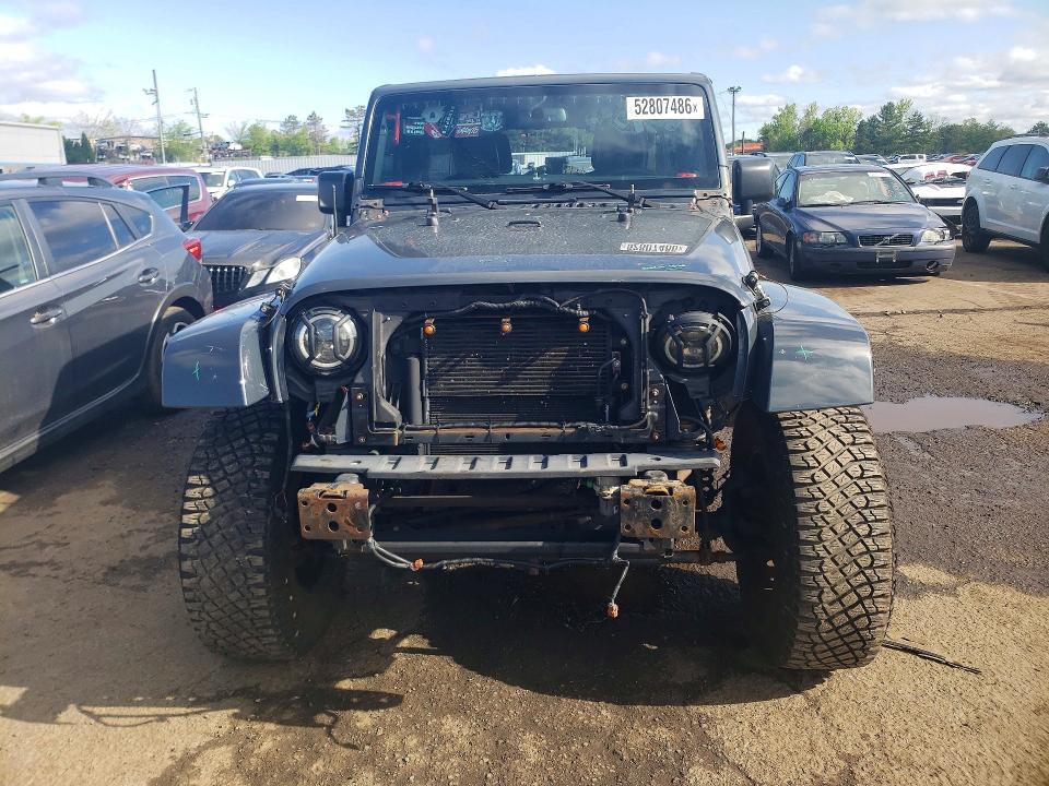 52807486 :رقم المزاد ، 1C4BJWDG2HL590292 vin ، 2017 Jeep Wrangler Unlimited مزاد بيع