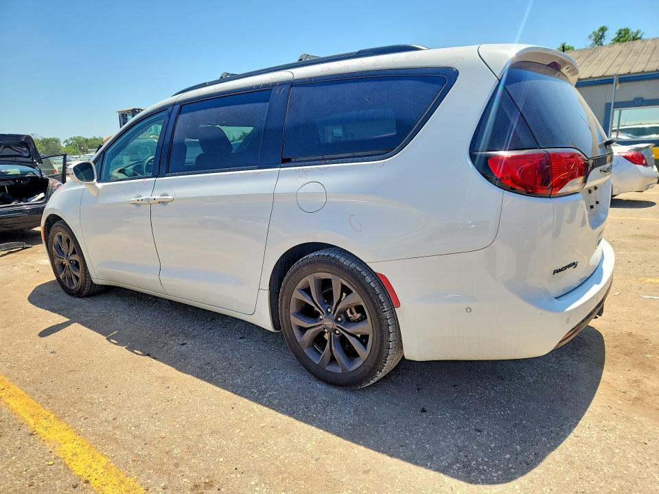 Auction sale of the 2019 Chrysler Pacifica, vin: 2C4RC1GG5KR570155, lot number: 53103086