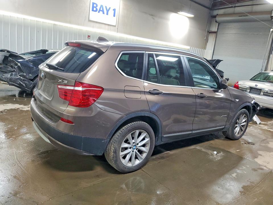 51801376 :رقم المزاد ، 5UXWX9C57D0A23249 vin ، 2013 Bmw X3 مزاد بيع