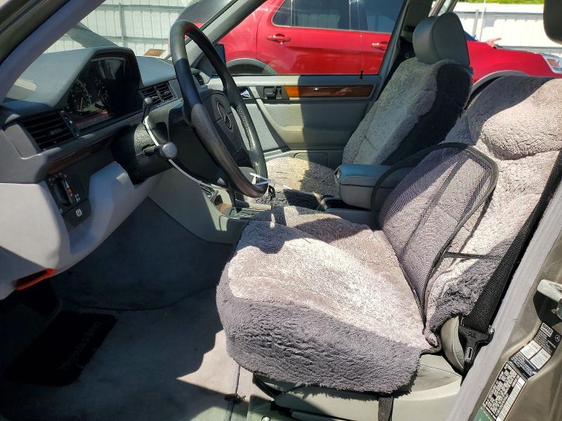 Продажа на аукционе авто 1993 Mercedes-benz 300, vin: WDBEA28E5PB998657, номер лота: 51566576