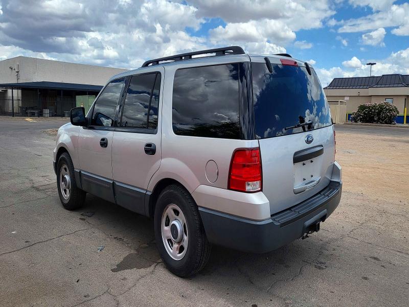 2004 Ford Expedition მანქანა იყიდება აუქციონზე, vin: 1FMRU13W64LB74351, აუქციონის ნომერი: 52101916