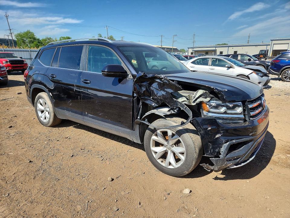54896106 :رقم المزاد ، 1V2KR2CA8JC505832 vin ، 2018 Volkswagen Atlas مزاد بيع