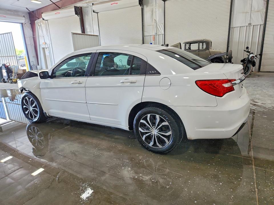 Продаж на аукціоні авто 2012 Chrysler 200, vin: 1C3CCBABXCN202288, номер лоту: 52018926